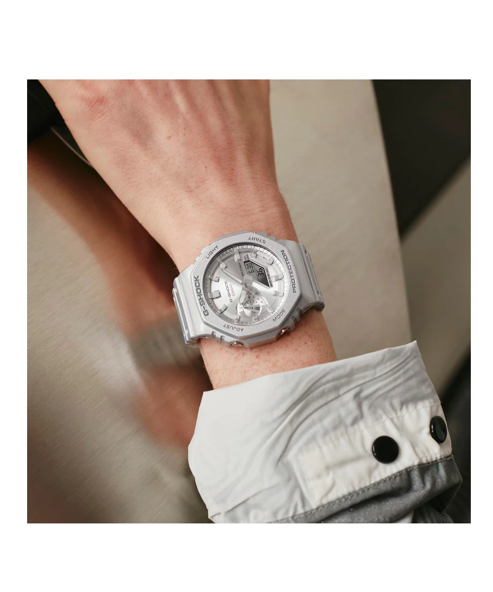 RELOJ CASIO G-SHOCK GA-2100FF-8ADR- PLATEADO - Image 2