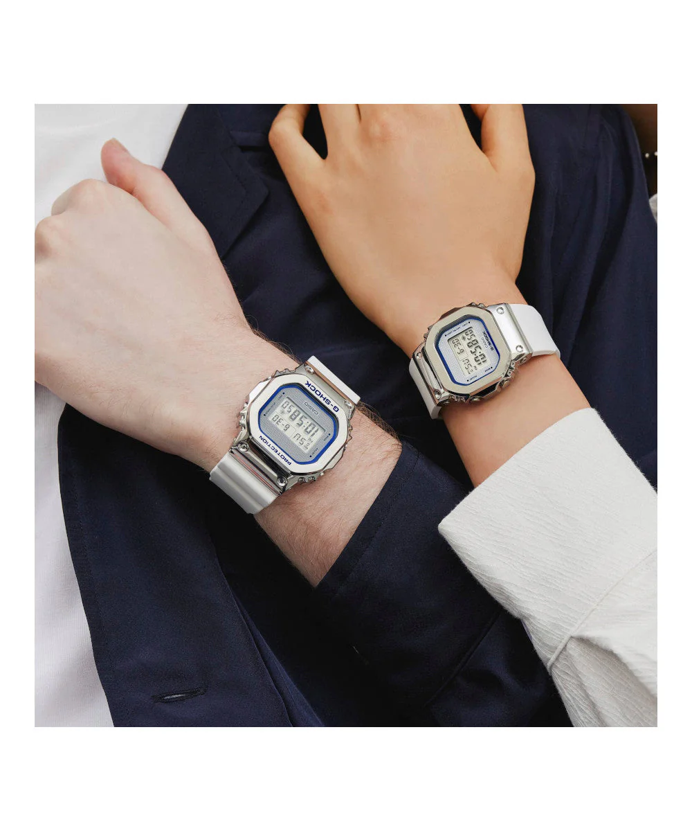 RELOJ CASIO G-SHOCK GM-5600LC-7DR- BLANCO - Image 6