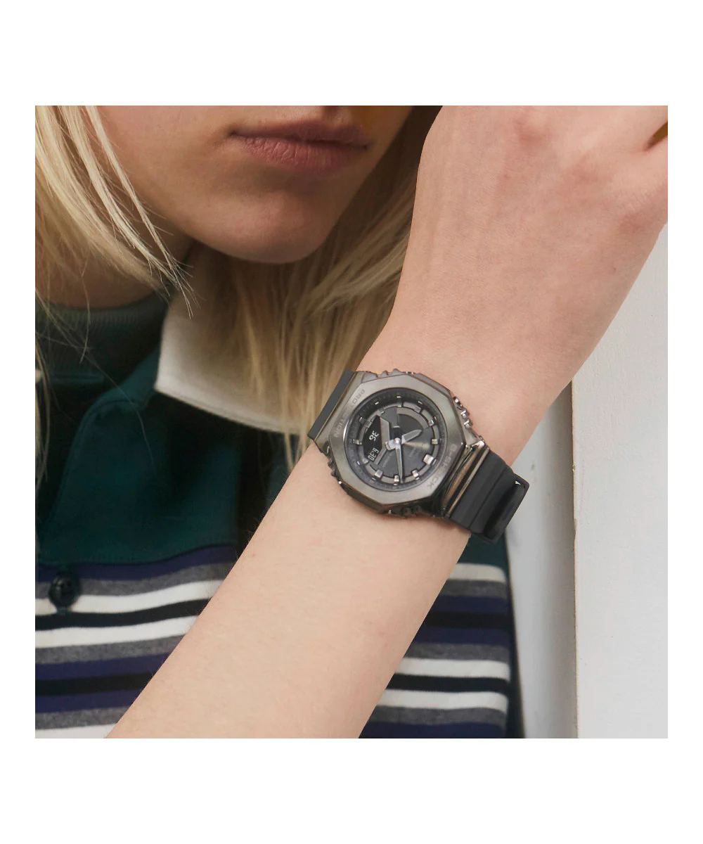RELOJ PARA MUJER CASIO G-SHOCK GM-S2100B-8ADR -GRIS - Image 2