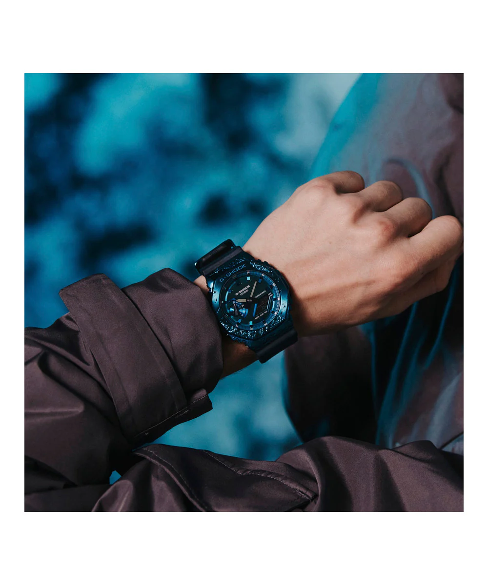 RELOJ CASIO G-SHOCK GM-2140GEM-2ADR- AZUL - Image 3