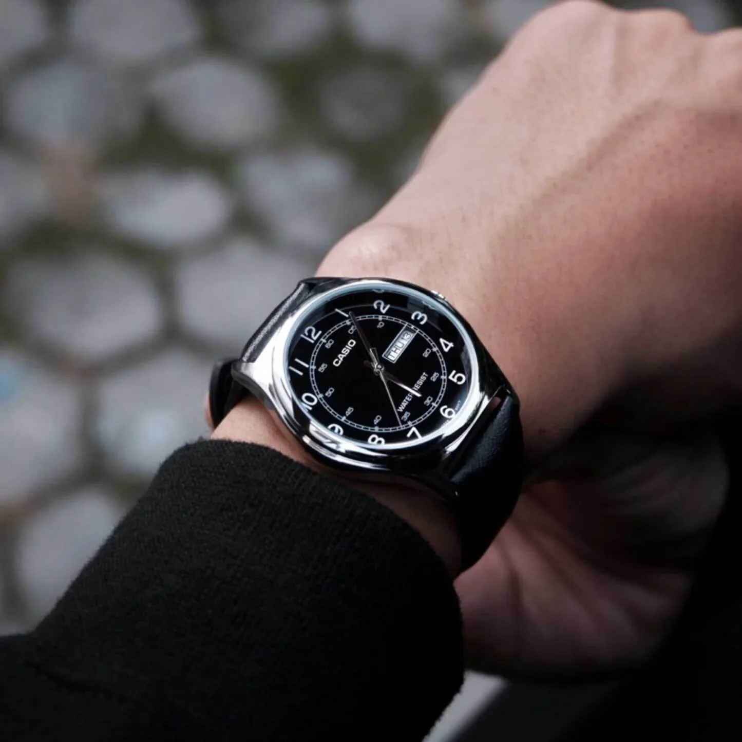RELOJ PARA HOMBRE CASIO MTP-V006L-1B2UDF -NEGRO - Image 5