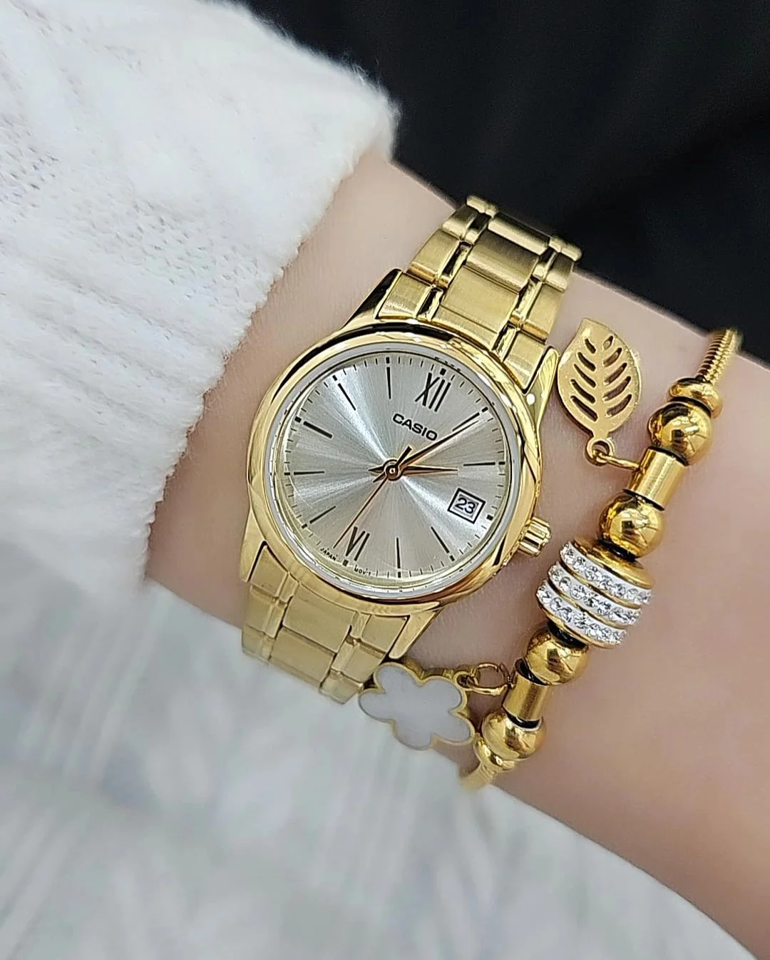 RELOJ PARA MUJER CASIO LTP-V002G-9B3UDF -AMARILLO - Image 3